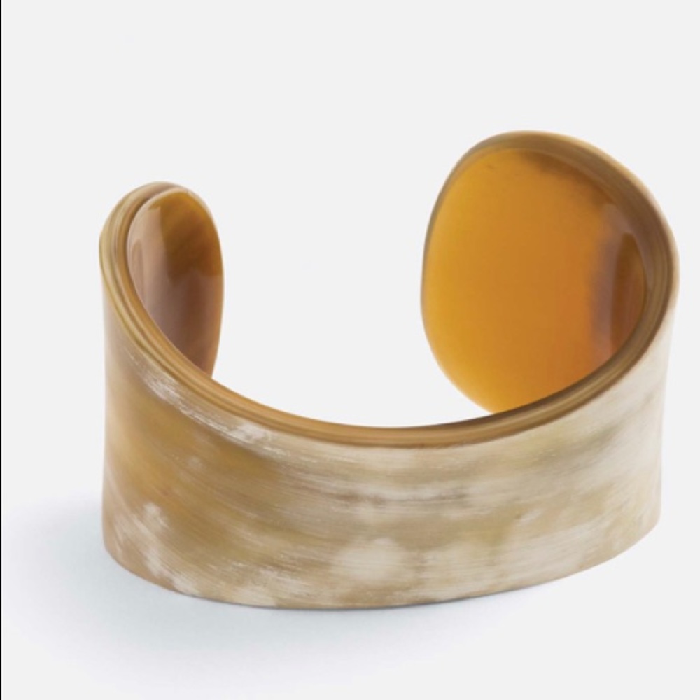 Echo Cuff